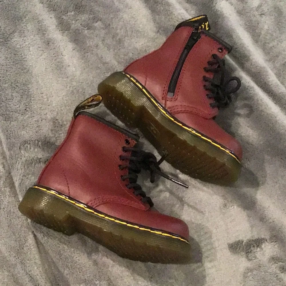 Dr. Martens Kids Burgundy Lace-Up  Boots